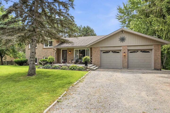 Property Photo: 32 Jacobsen Boulevard ON L0C 1H0
