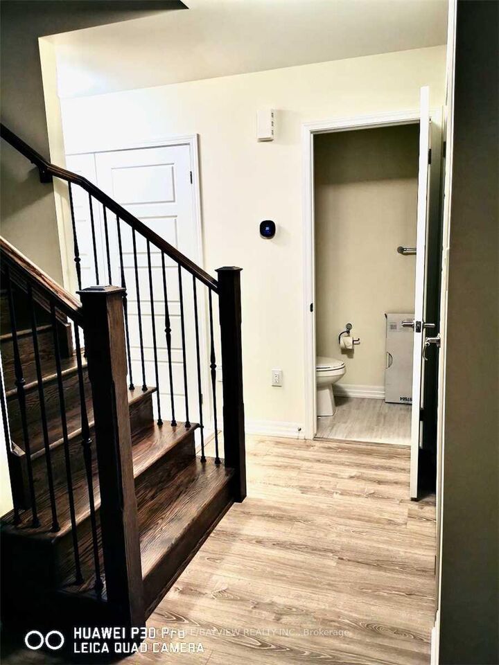 Property Photo:  132 Christopher Road  ON L6H 0Y2 
