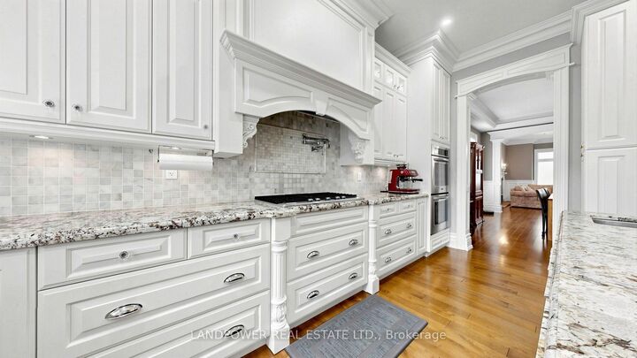 Property Photo: 37 Pomander Road ON L3R 1X5
