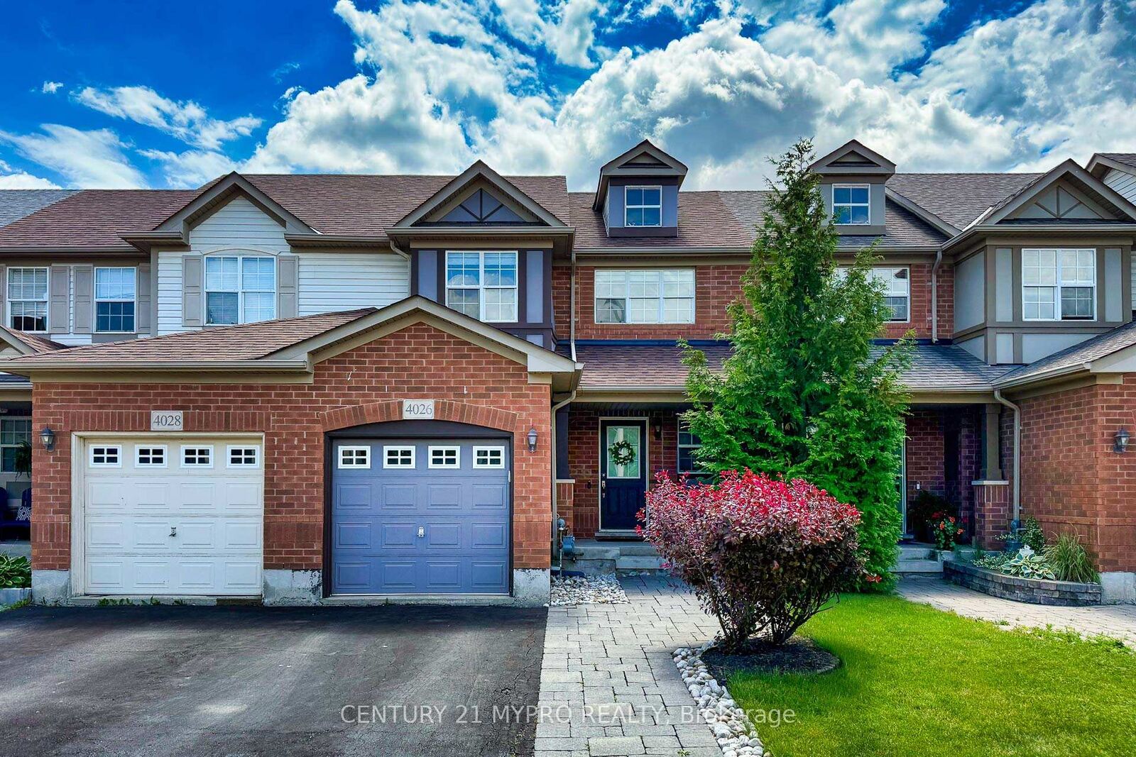 Property Photo:  4026 Donnic Drive  ON L7M 0A7 