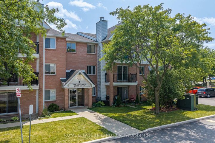 Property Photo:  1096 Jalna Boulevard 130  ON N6E 3B8 