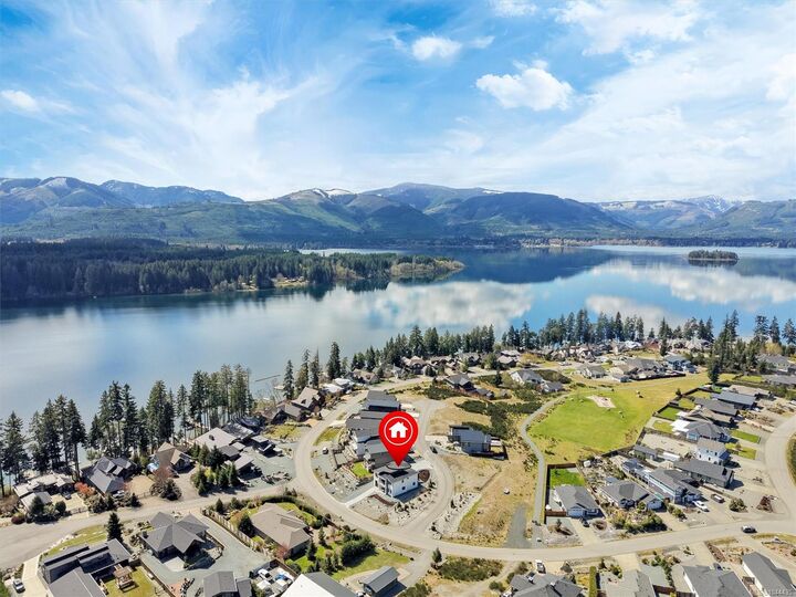 Property Photo: 9382 Lakefront Rise BC V0R 2G1
