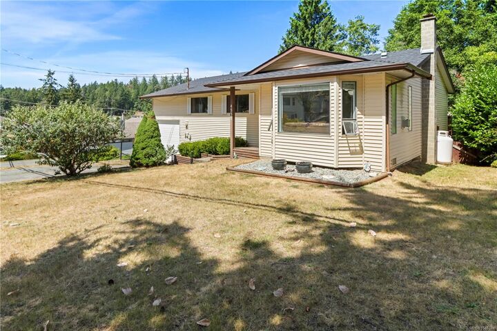 4537 Woodwinds Cres — photo 1