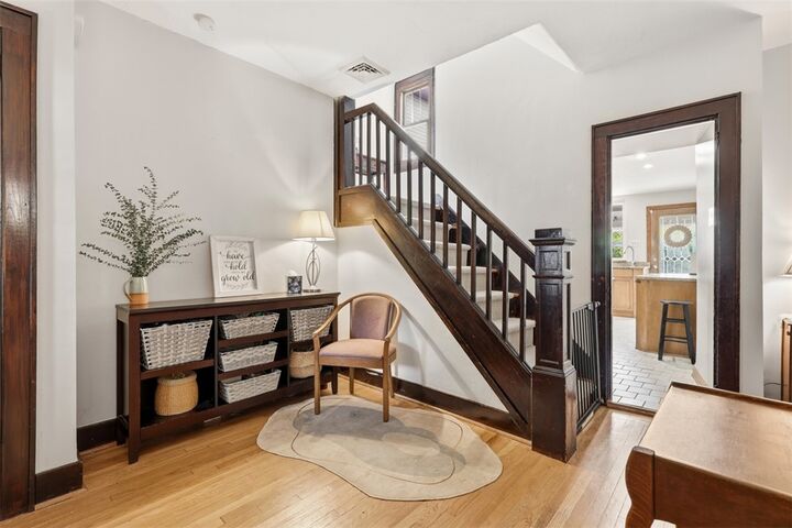 Property Photo:  922 East End Ave  PA 15221 