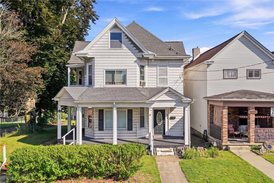 Property Photo:  306 N 1st St  PA 15644 