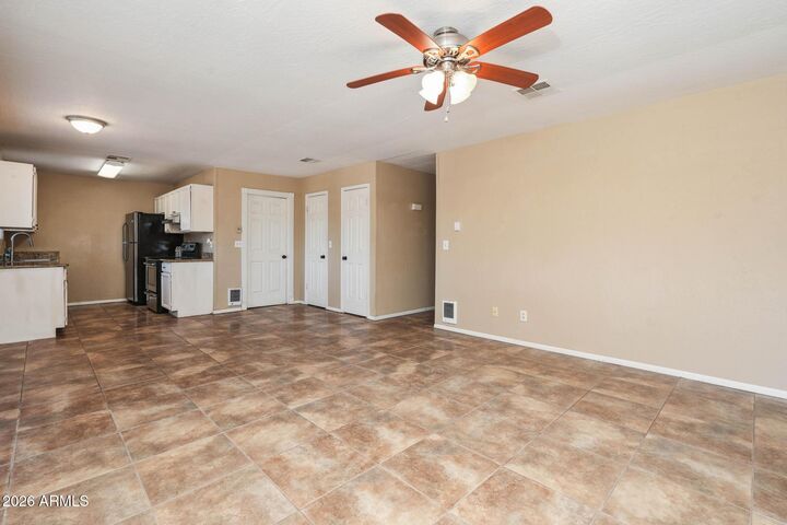 Property Photo: 4253 E Mission Lane AZ 86326