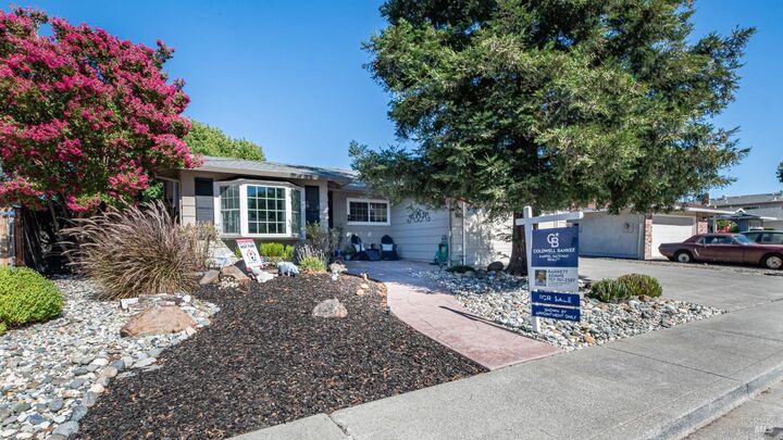Property Photo:  185 Midvale Drive  CA 95687 