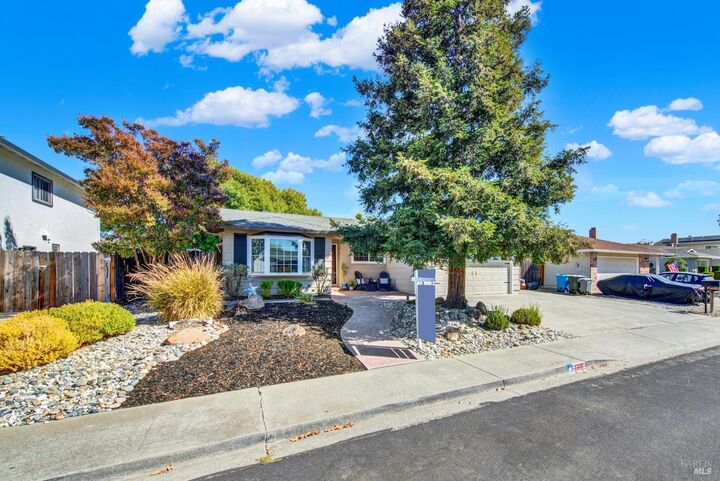 Property Photo:  185 Midvale Drive  CA 95687 