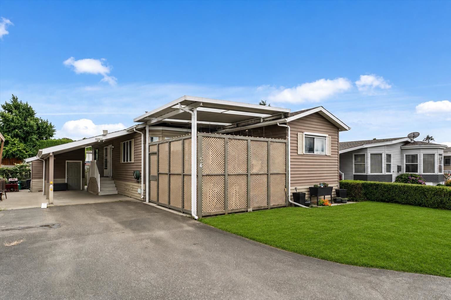Property Photo:  9055 Ashwell Road 64  BC V2P 7S6 