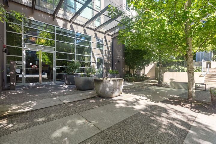 Property Photo: 7368 Gollner Avenue 509 BC V6Y 0H9