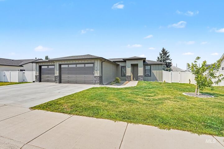 Property Photo: 2182 Austin Way ID 83619