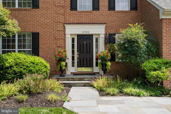 Property Photo:  13400 Hudson Place  VA 20136 