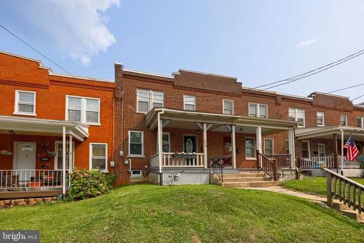 Property Photo:  416 New Holland Avenue  PA 17602 