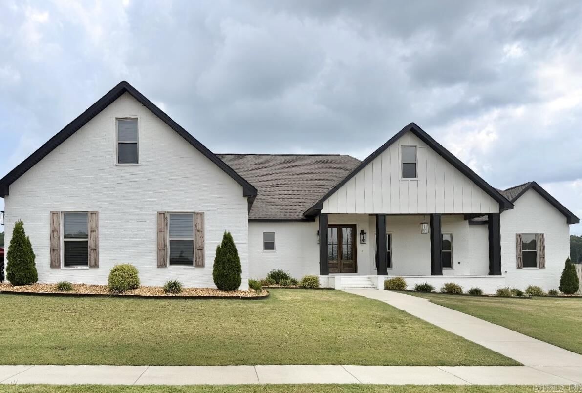 Property Photo: 465 Hudson Drive AR 72150