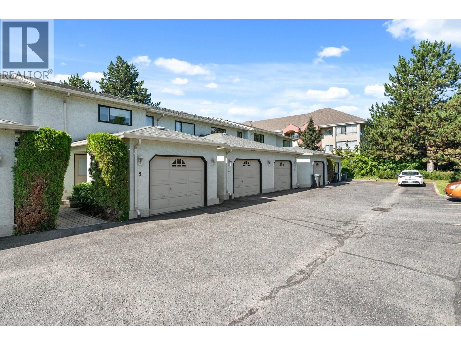 Property Photo: 130 Dundas Rd. Road 5 BC V1X 4M4