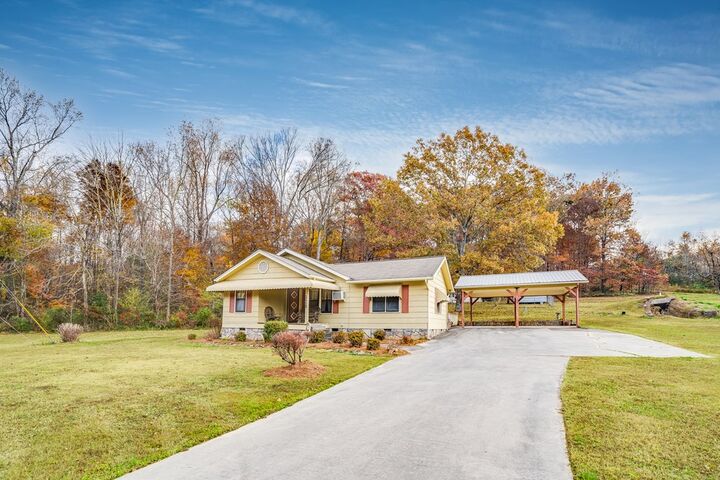 Property Photo: 14098 Hwy 225 GA 30711