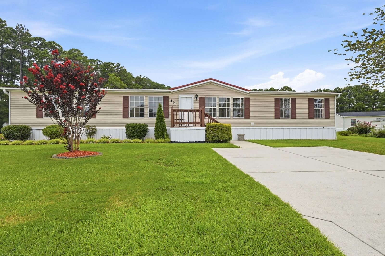 Property Photo:  201 Davis Shelley Circle  SC 29588 