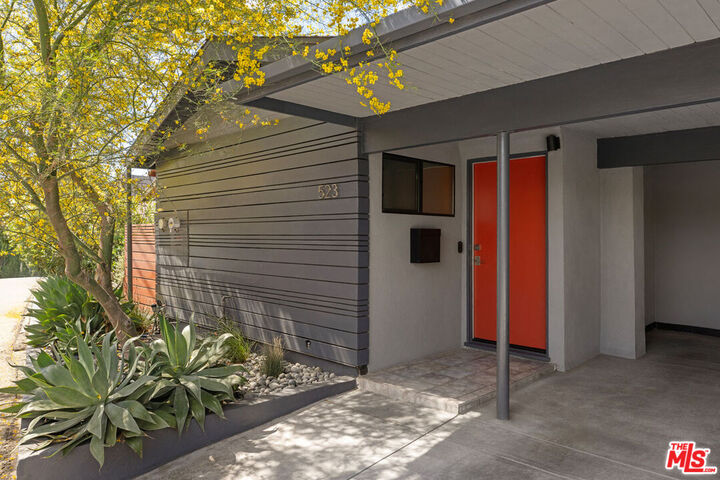 Property Photo: 523 Marie Ave CA 90042