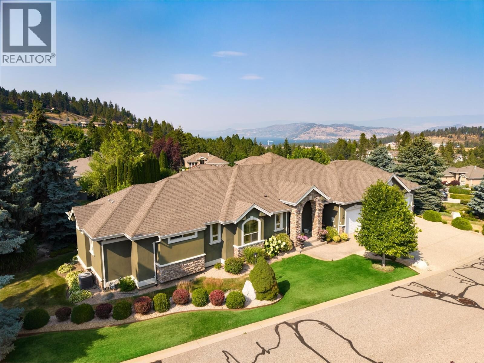 Property Photo: 2155 Horizon Drive 43 BC V1Z 3Z9