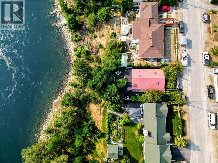 Property Photo:  283 2nd Avenue  BC V1R 4V3 