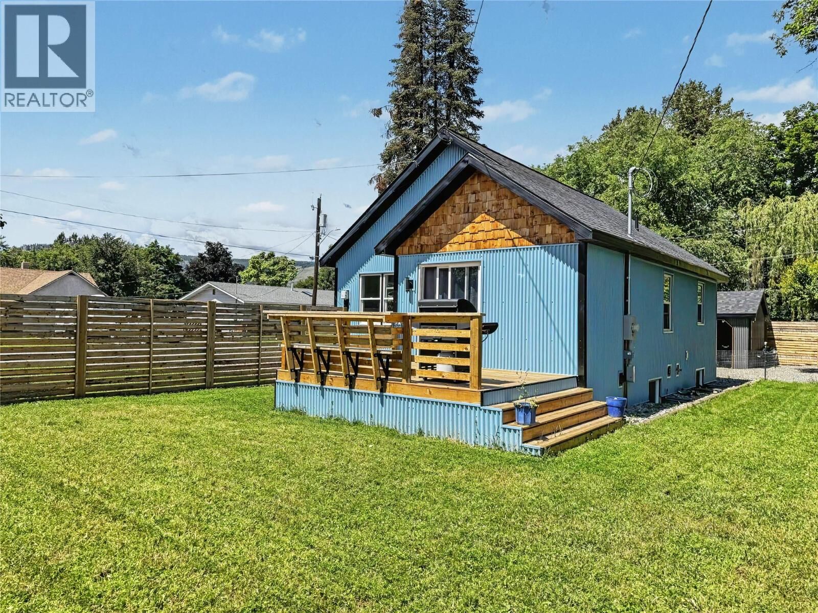 Property Photo: 987 Kettle River Drive BC V0H 1H0