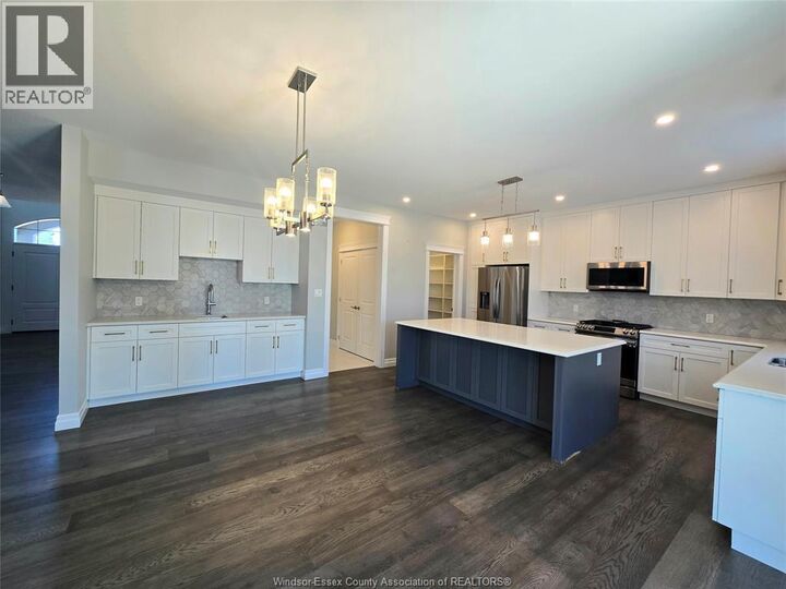 Property Photo:  310 Blake Avenue  ON N8L 1B6 