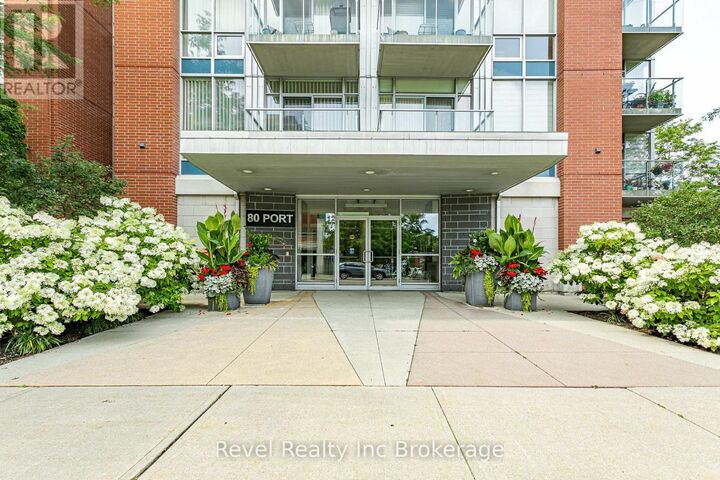 Property Photo: 80 Port Street East 515 ON L5G 4V6
