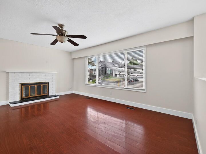 Property Photo: 2068 Ridgeway Street BC V2T 3X7