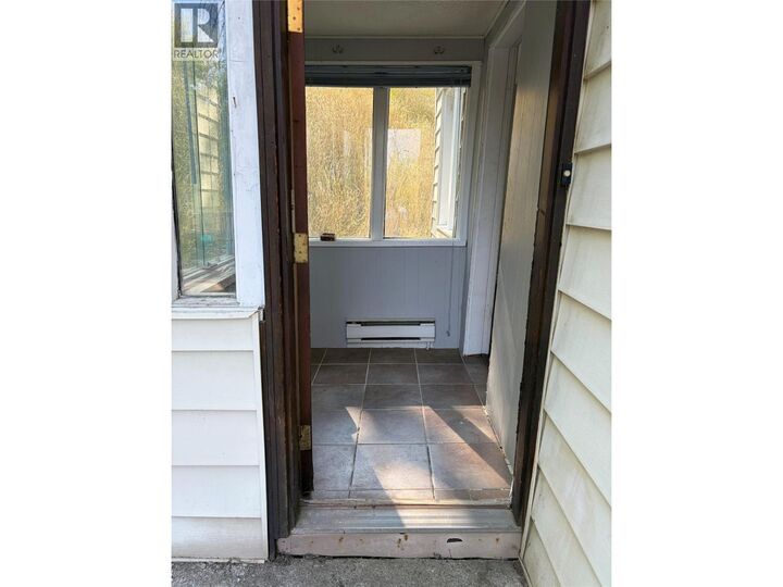 Property Photo: 626 Hendry Street BC V1R 3J3