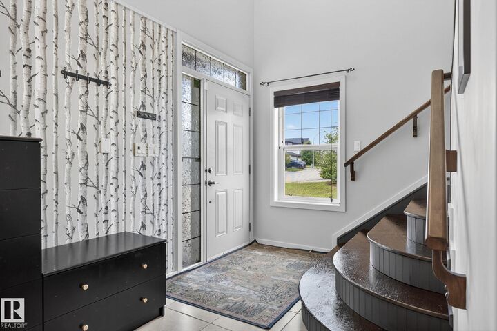 Property Photo:  22068 95 Avenue NW  AB T5T 4A8 