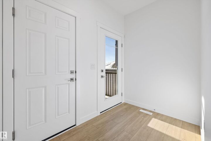 Property Photo:  4184 Kinglet Drive NW  AB T5S 0W1 