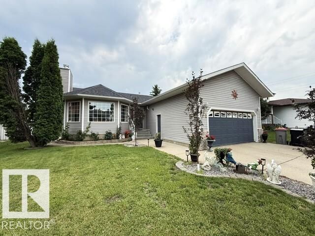 Property Photo:  212 West Liberty Crescent  AB T0C 1Z0 