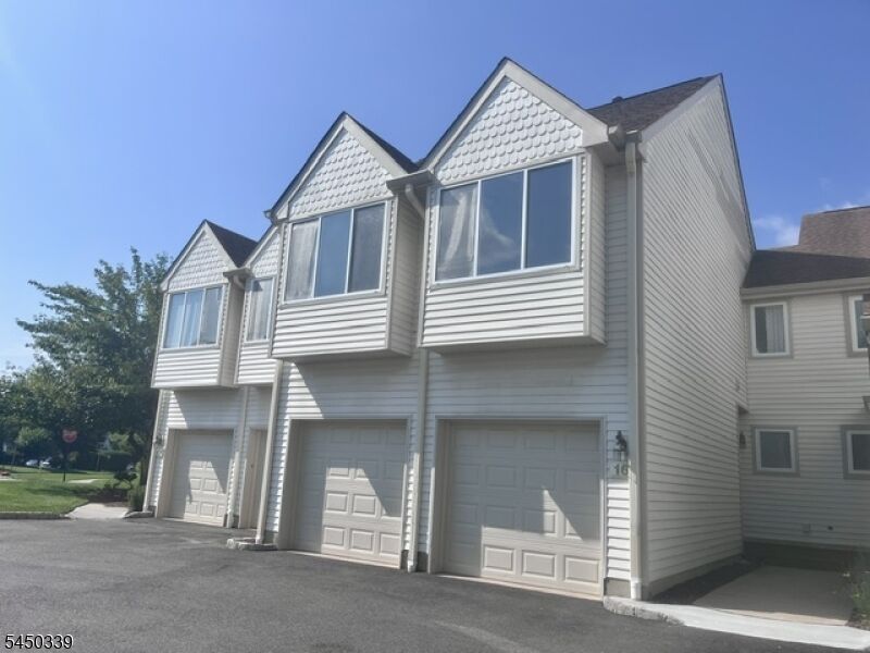 Property Photo:  16 Franklin Ct 16  NJ 07045 