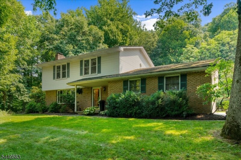 Property Photo: 530 Bellwood Park Rd NJ 08802
