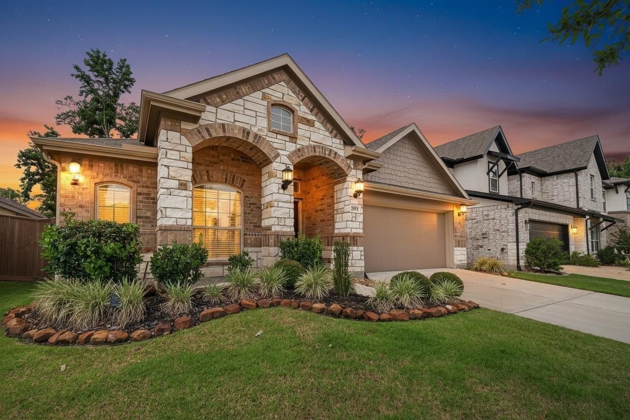 Property Photo:  7511 Enchanted Rock Court  TX 77365 