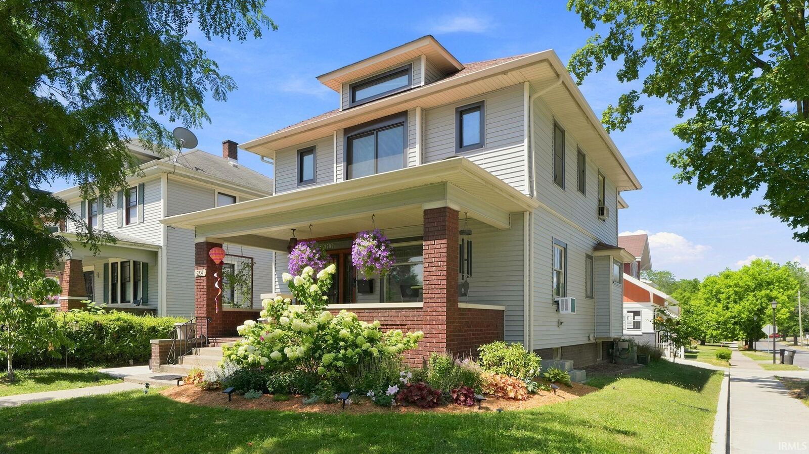 Property Photo: 2704 Hoagland Avenue IN 46807-1429