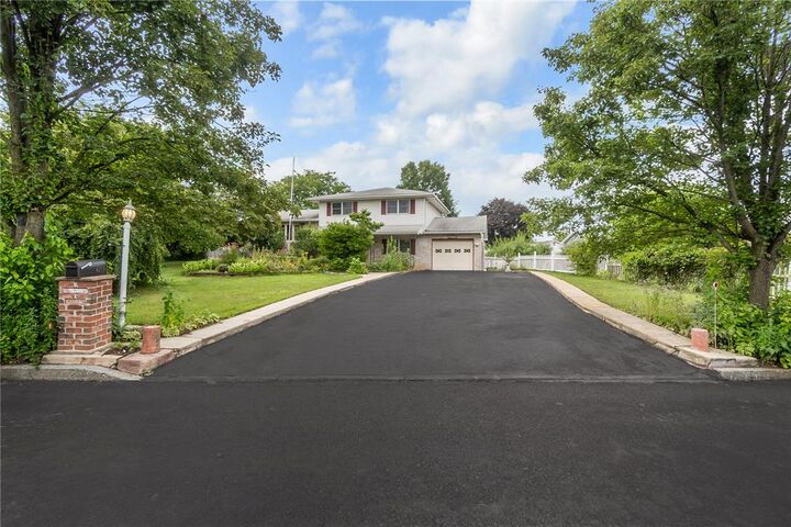 Property Photo:  4279 Hilltop Place  PA 18020 