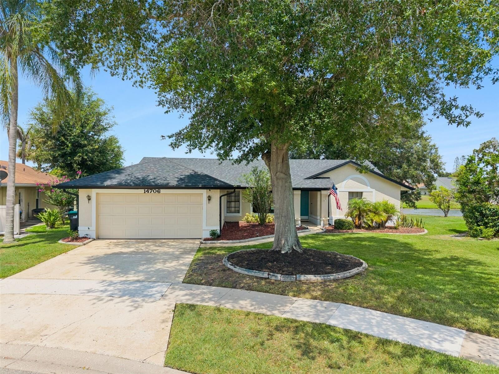 Property Photo: 14706 Eagle View Court FL 32837