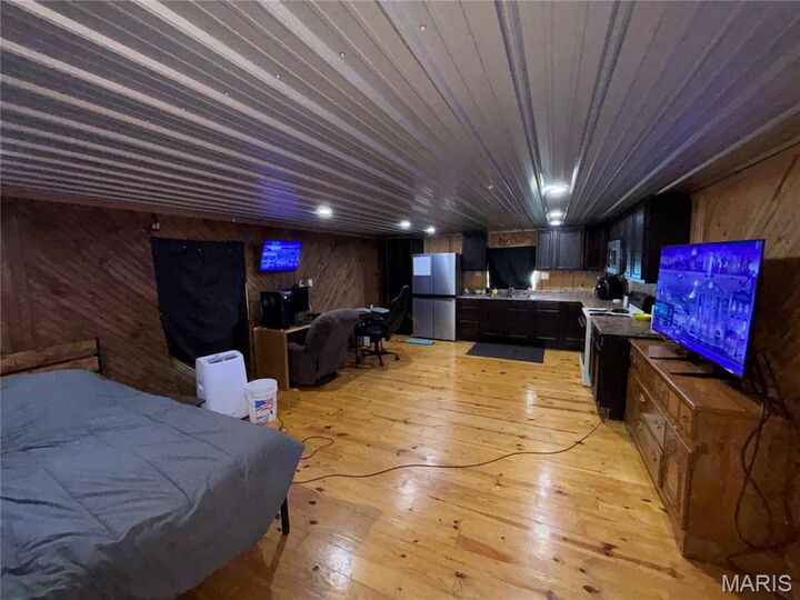Property Photo:  10813 County Road 657  MO 63841 