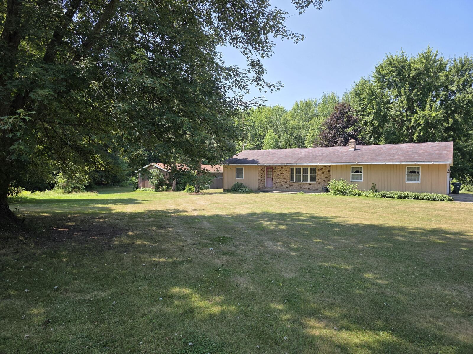 Property Photo: 7538 W Orchard Circle MI 49412