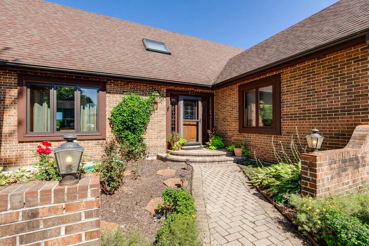 Property Photo: 317 Mainsail Drive IL 60030