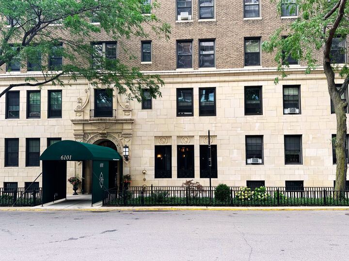 Property Photo:  6101 N Sheridan Road 14G  IL 60660 