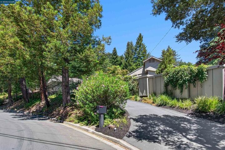Property Photo:  12 E Altarinda  CA 94563 