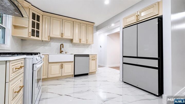 Property Photo:  266 Hamilton Road  NJ 07666 