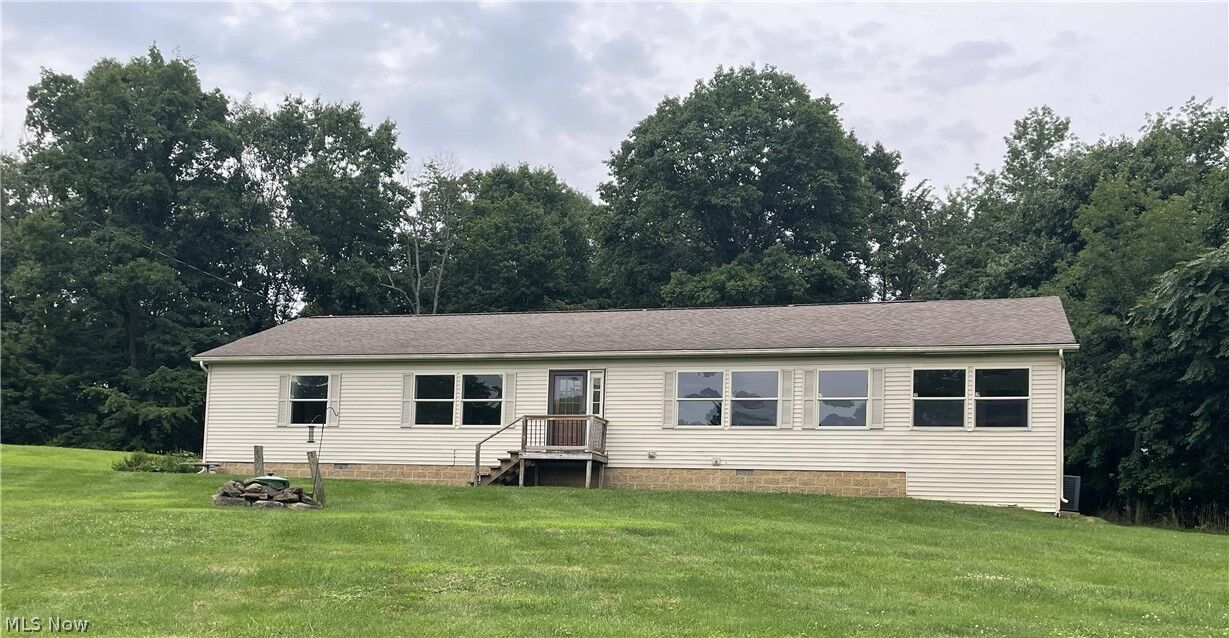 Property Photo: 8891 Corwin Road OH 43732