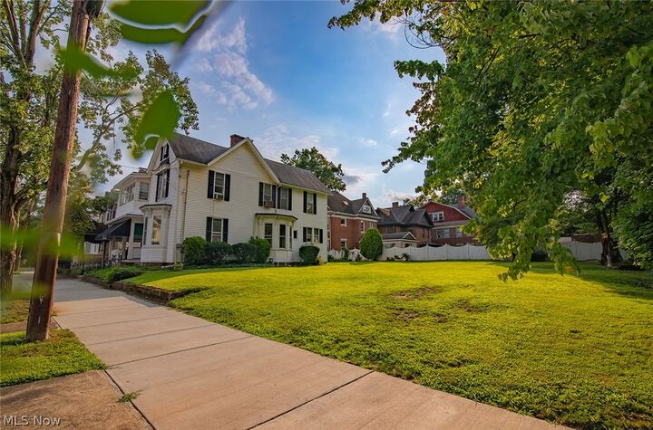 Property Photo: 1207 Juliana Street WV 26101