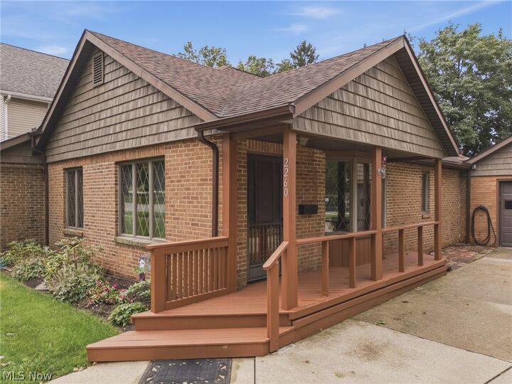 Property Photo:  2260 Englewood Avenue  OH 44312 