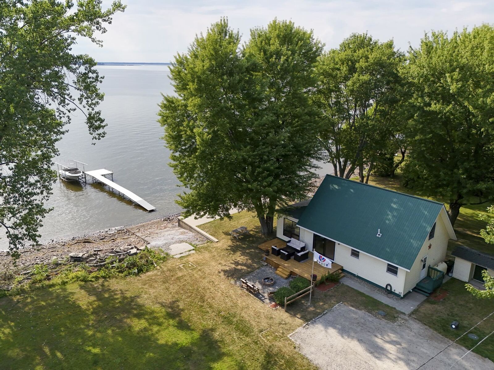 Property Photo: 502 Duck Point Road VT 05459