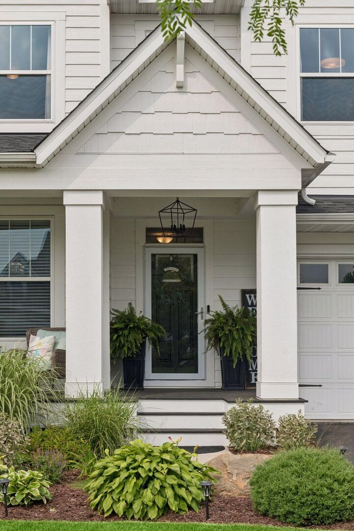 Property Photo:  4391 Millstone Drive  MN 55318 