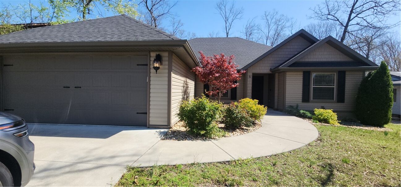 Property Photo:  5 Knighton Drive  AR 72715 
